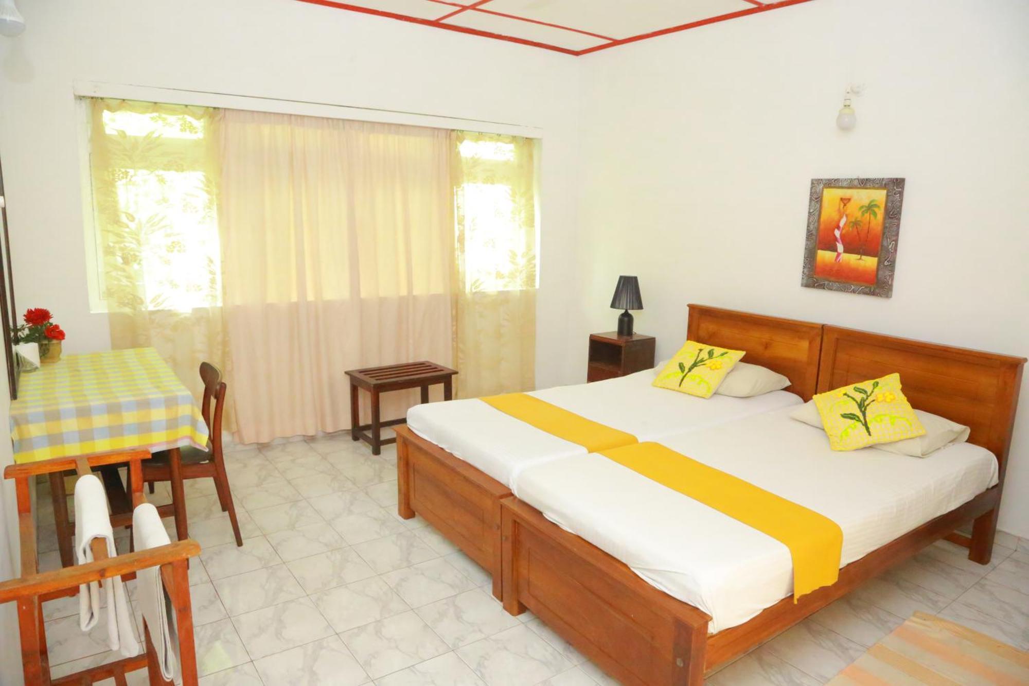 Ranveli Beach Hotel Dehiwala-Mount Lavinia Eksteriør billede