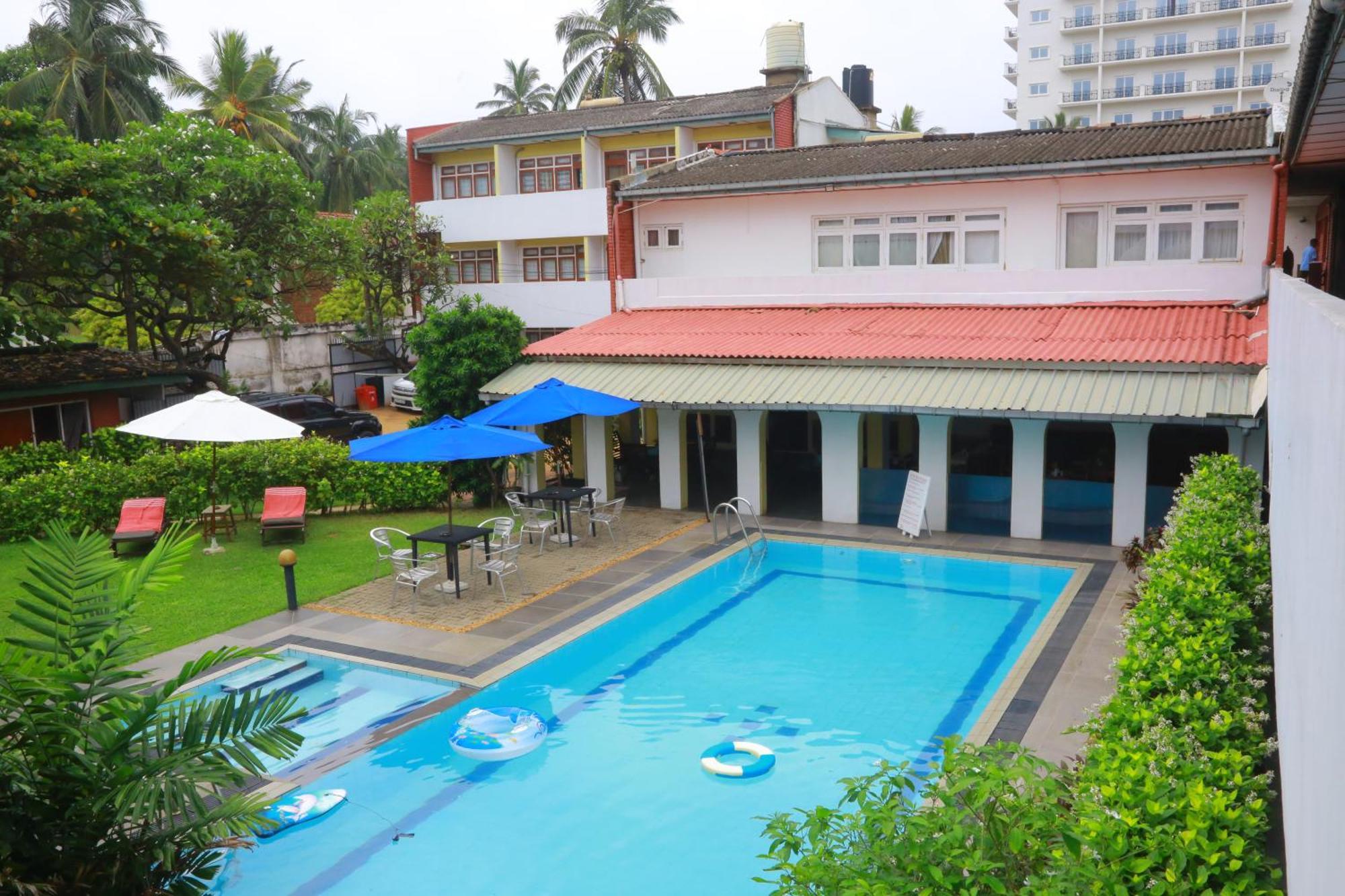 Ranveli Beach Hotel Dehiwala-Mount Lavinia Eksteriør billede