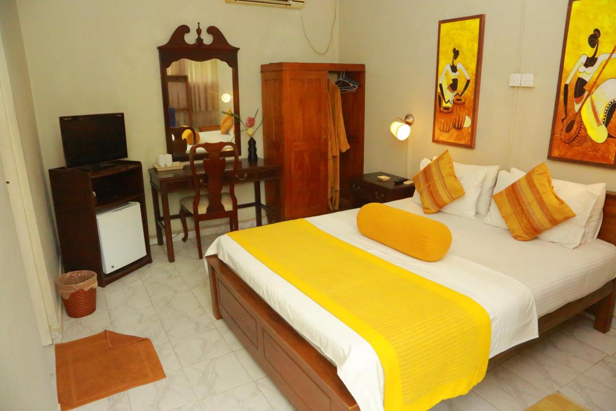 Ranveli Beach Hotel Dehiwala-Mount Lavinia Eksteriør billede