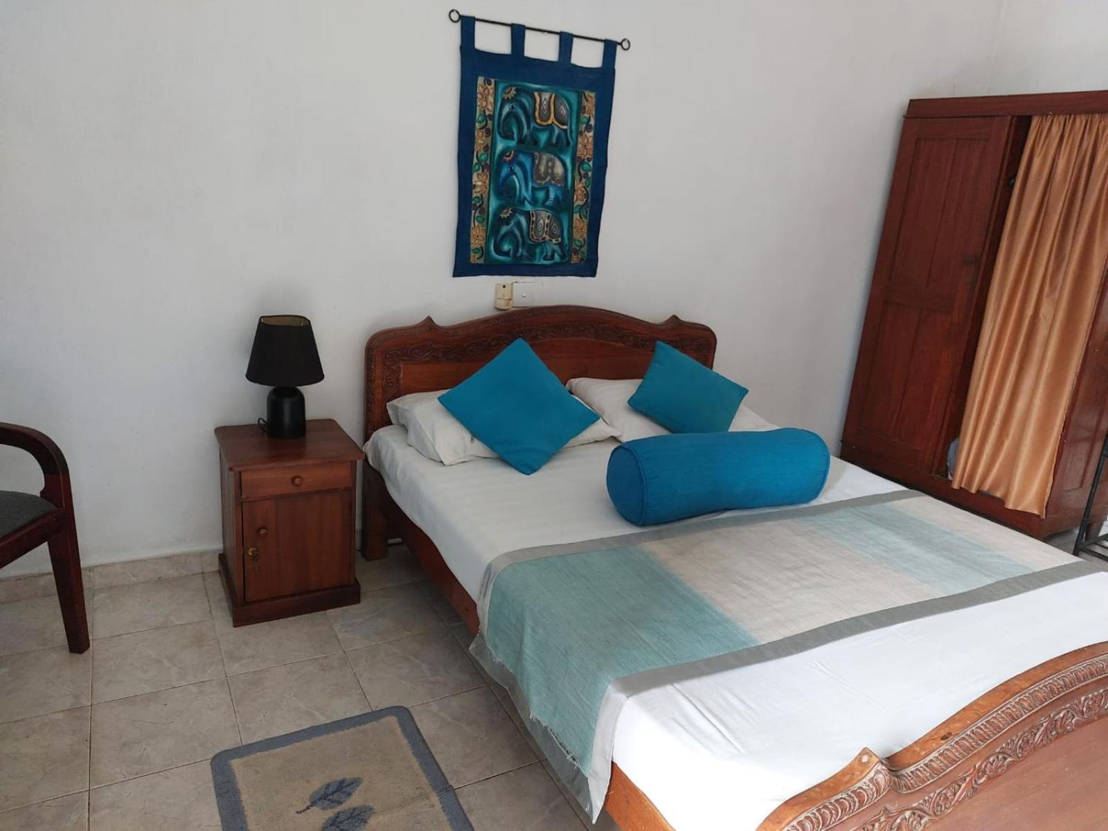 Ranveli Beach Hotel Dehiwala-Mount Lavinia Eksteriør billede